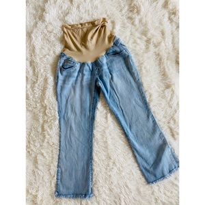 Luxe Essentials Cropped Frayed Hem Maternity Denim